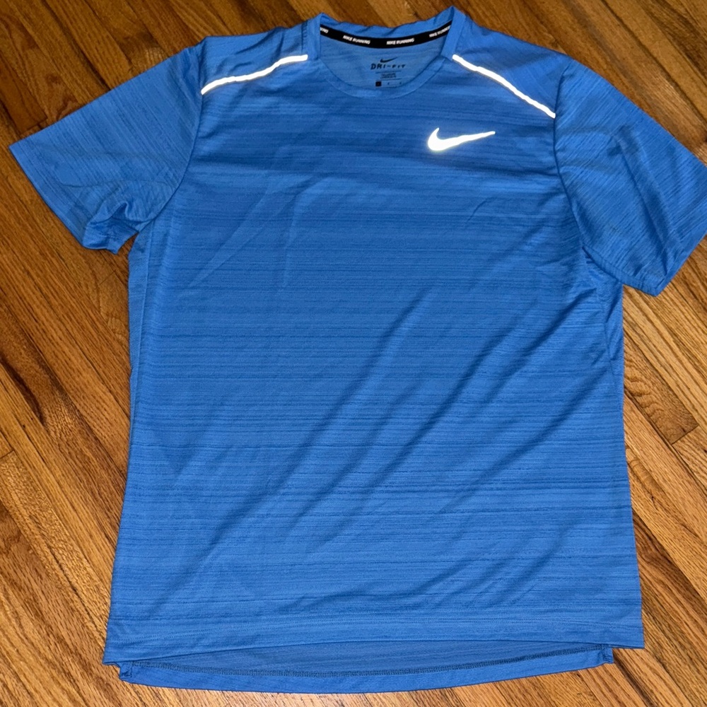 Nike Men's Short Sleeve Blue Tee